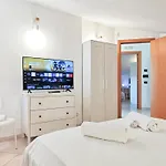 Lo Scoglio * Бари
